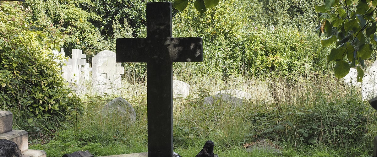 Крест на памятнике или отдельный крест | Век