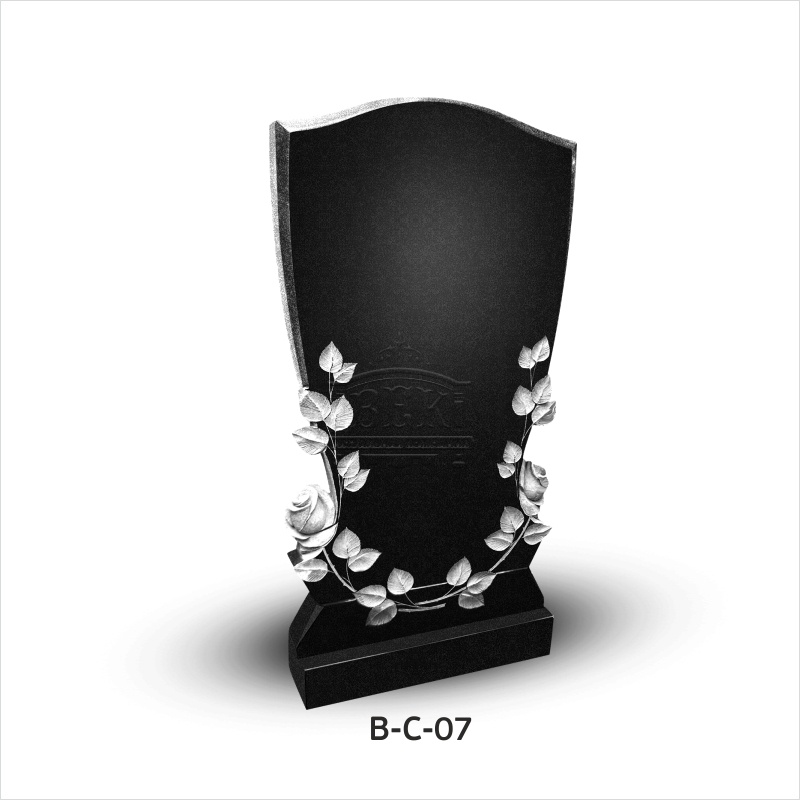 Вертикальный памятник из гранита В-С-07